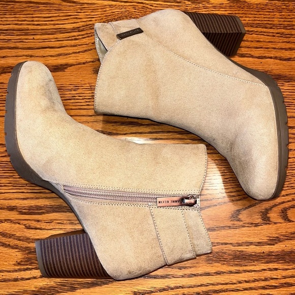 Anne Klein Rina Stacked Heel Dress Booties Size 7 - Picture 11 of 14